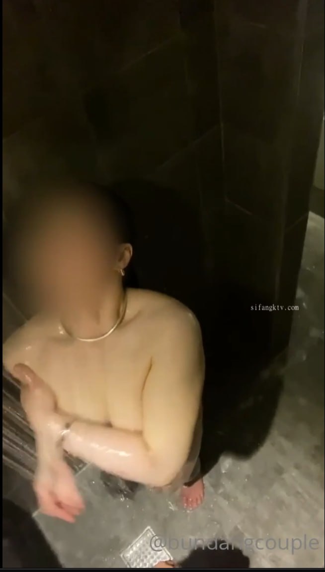 国产AV 91制片厂 91MS010 170cm长腿御姐 李曼丽